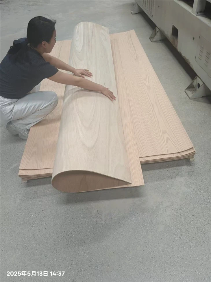 Flexible Bending Plywood 3mm Bago Cylindrical